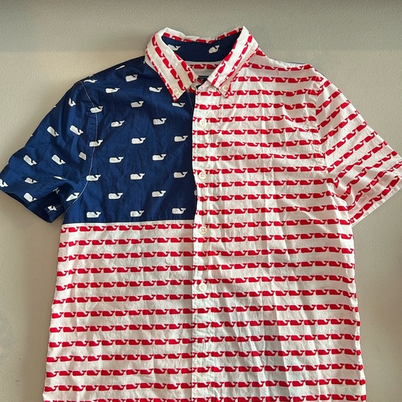 Vineyard Vines 4th of July Whale Buttondown - Picture 1 of 3
